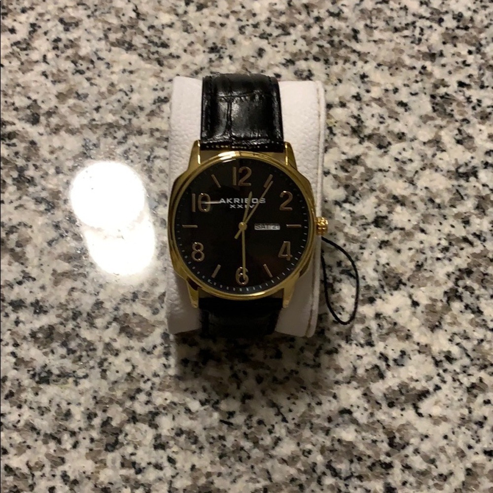 NWT MENS AKRIBOS WATCH